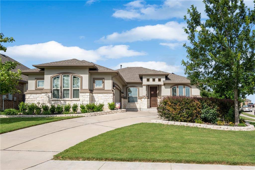 200 Lightcliff ST, Hutto, TX 78634