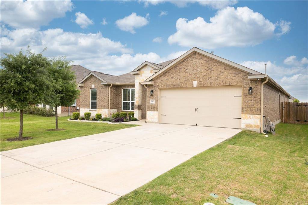 1264 Twin Estates DR, Kyle, TX 78640