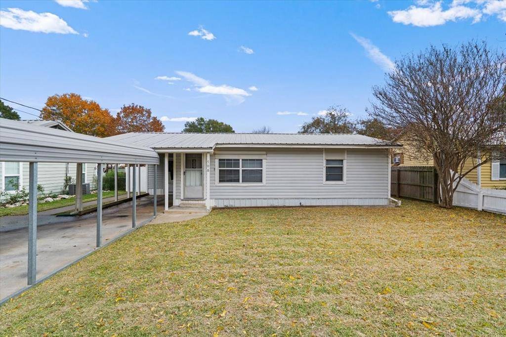 708 Copeland ST, Rockdale, TX 76567
