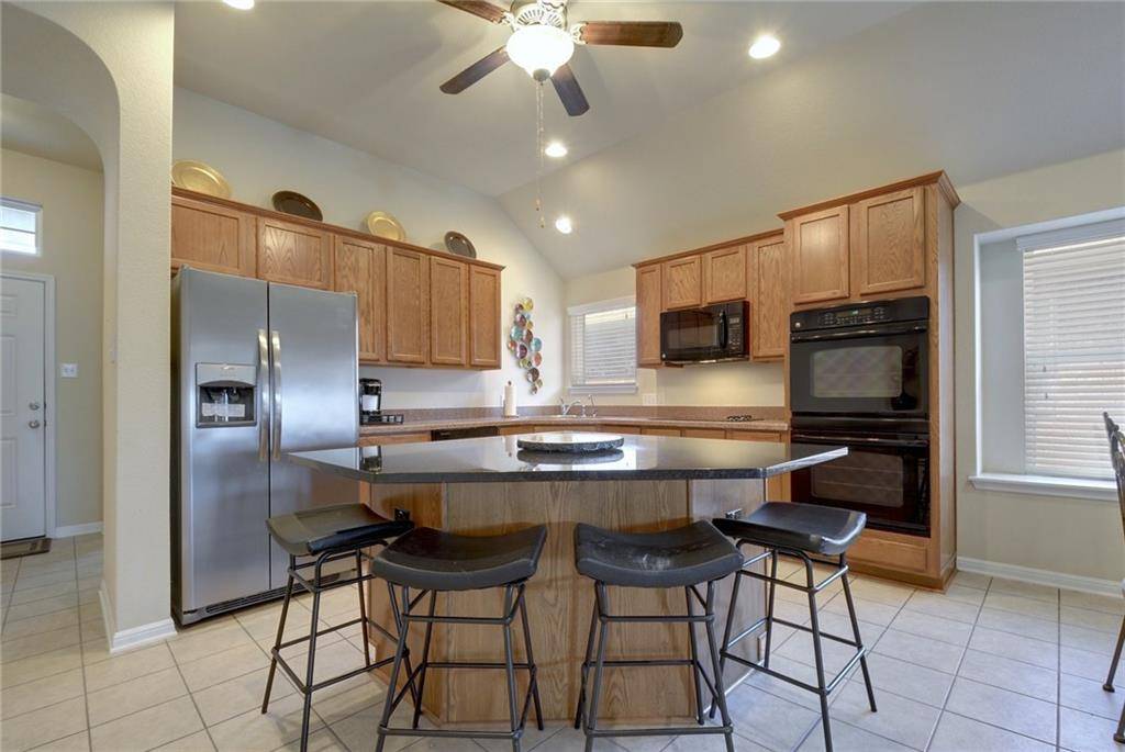 210 Mystic HOLW, Buda, TX 78610