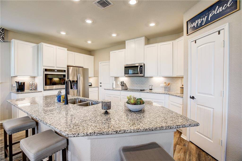 509 Bailey Park DR, Jarrell, TX 76537