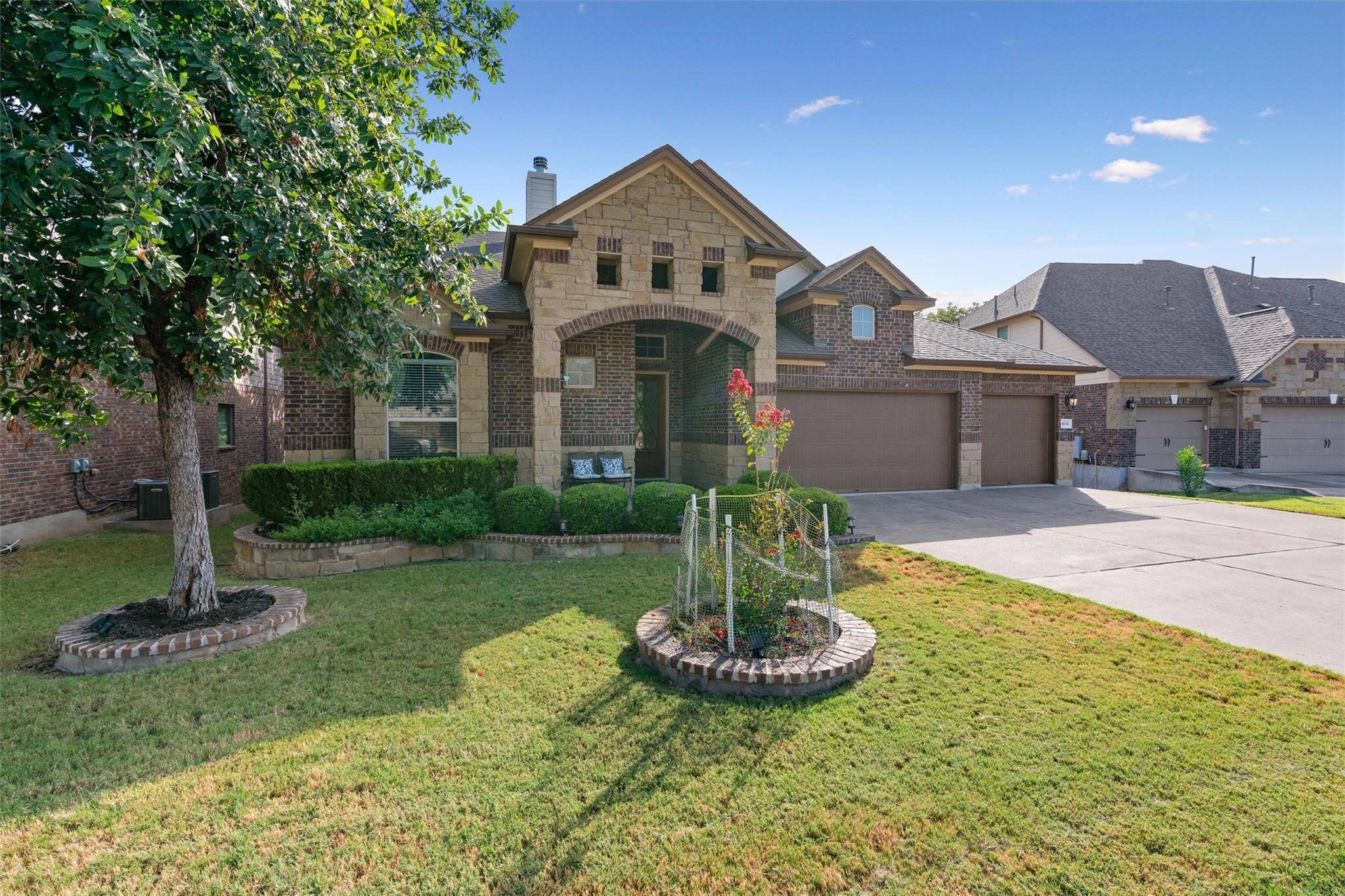404 Walsh Glen DR, Cedar Park, TX 78613