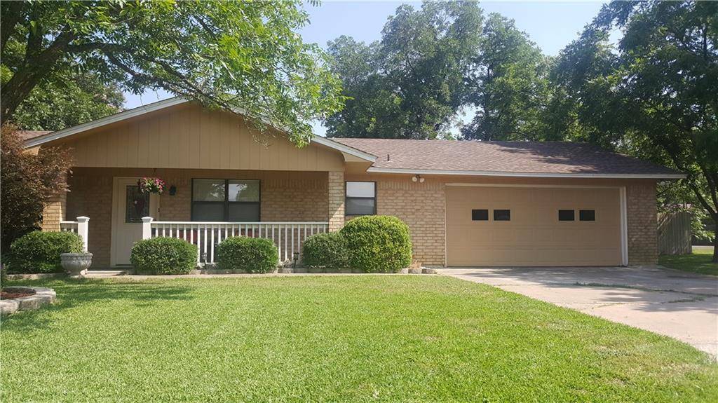 600 Sams ST, Taylor, TX 76574