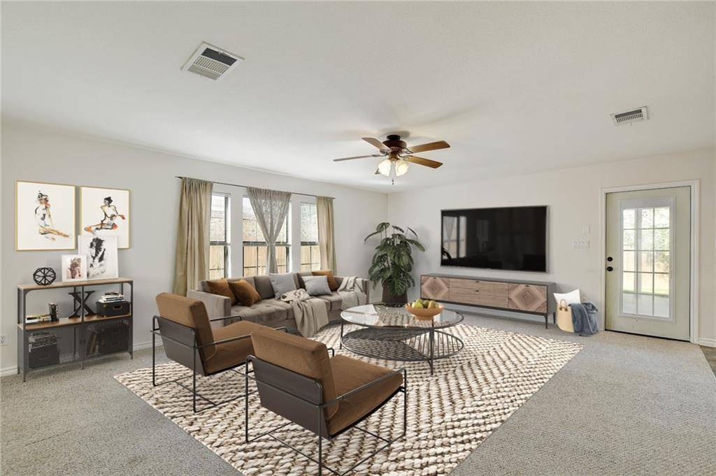 400 Masonwood DR, Kyle, TX 78640
