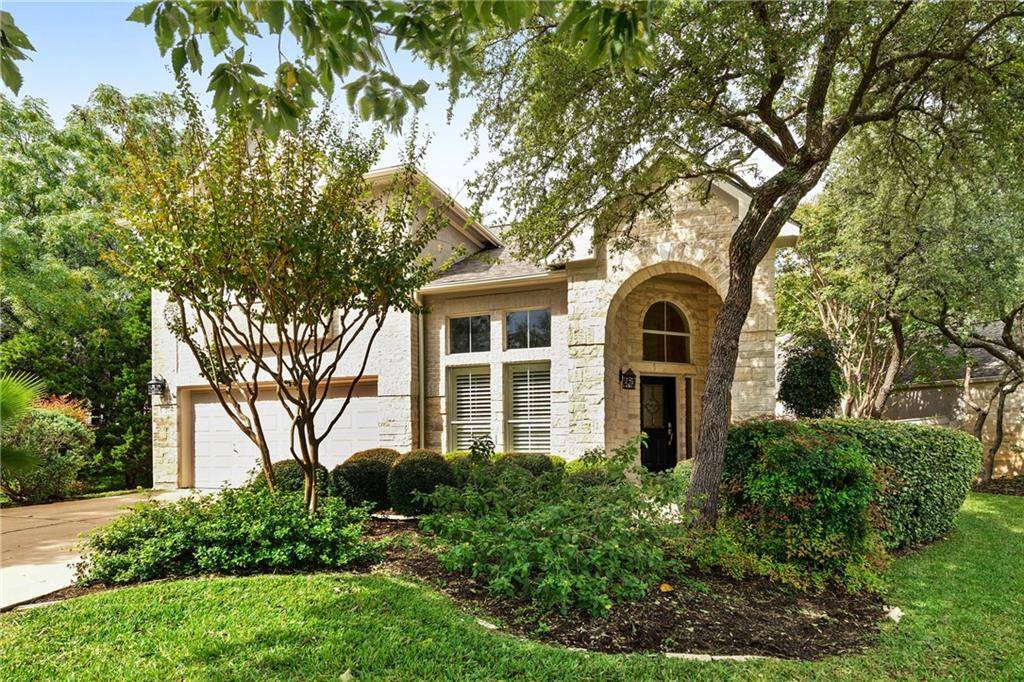 2 Muirfield Greens LN, Lakeway, TX 78738