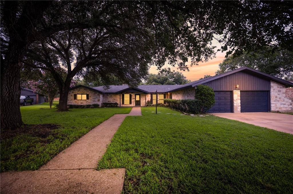 320 Tanglewood TRL, Gonzales, TX 78629