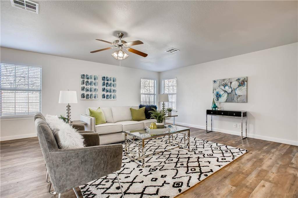 113 Lex Word, Kyle, TX 78640