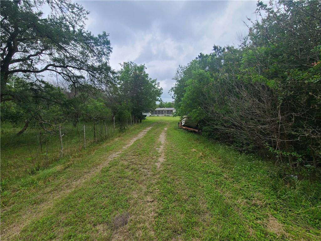 9426 Bock RD, Buda, TX 78610