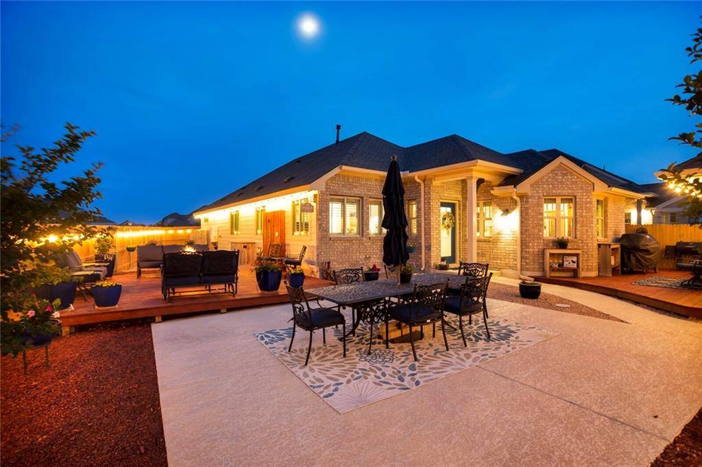 401 Arabian Colt DR, Georgetown, TX 78626