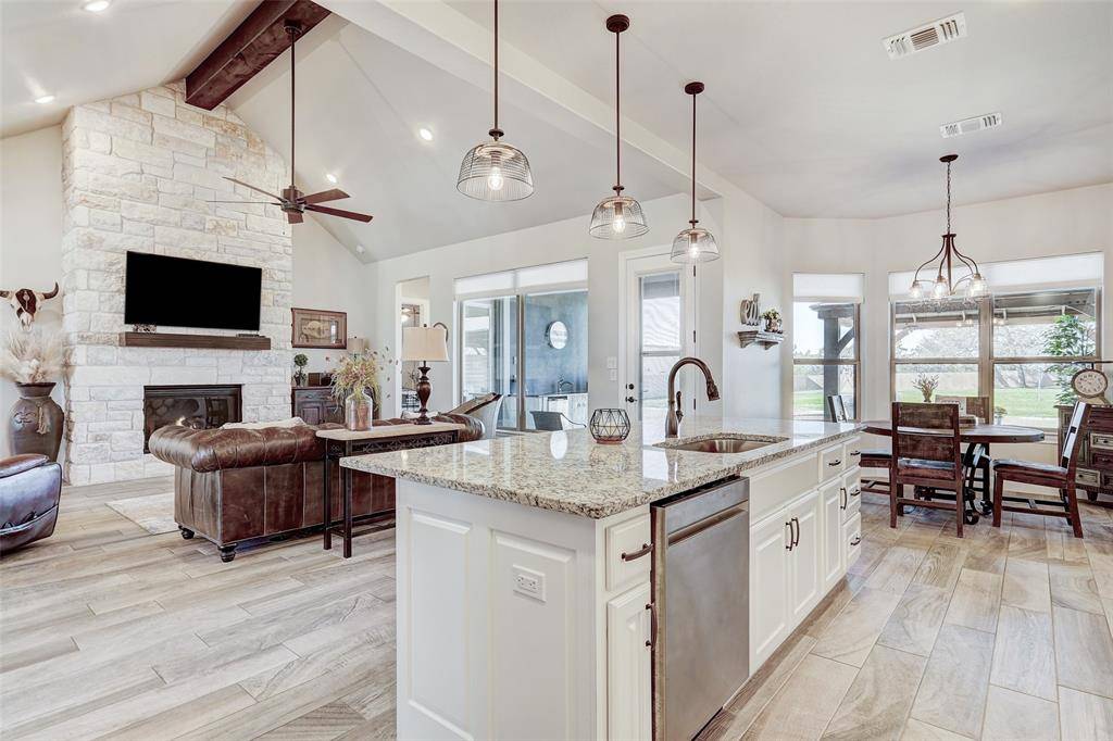 1005 Somerset Meadow WAY, Georgetown, TX 78633