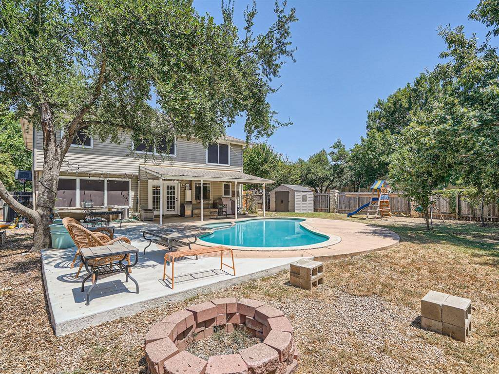 416 Derby LN, Georgetown, TX 78626