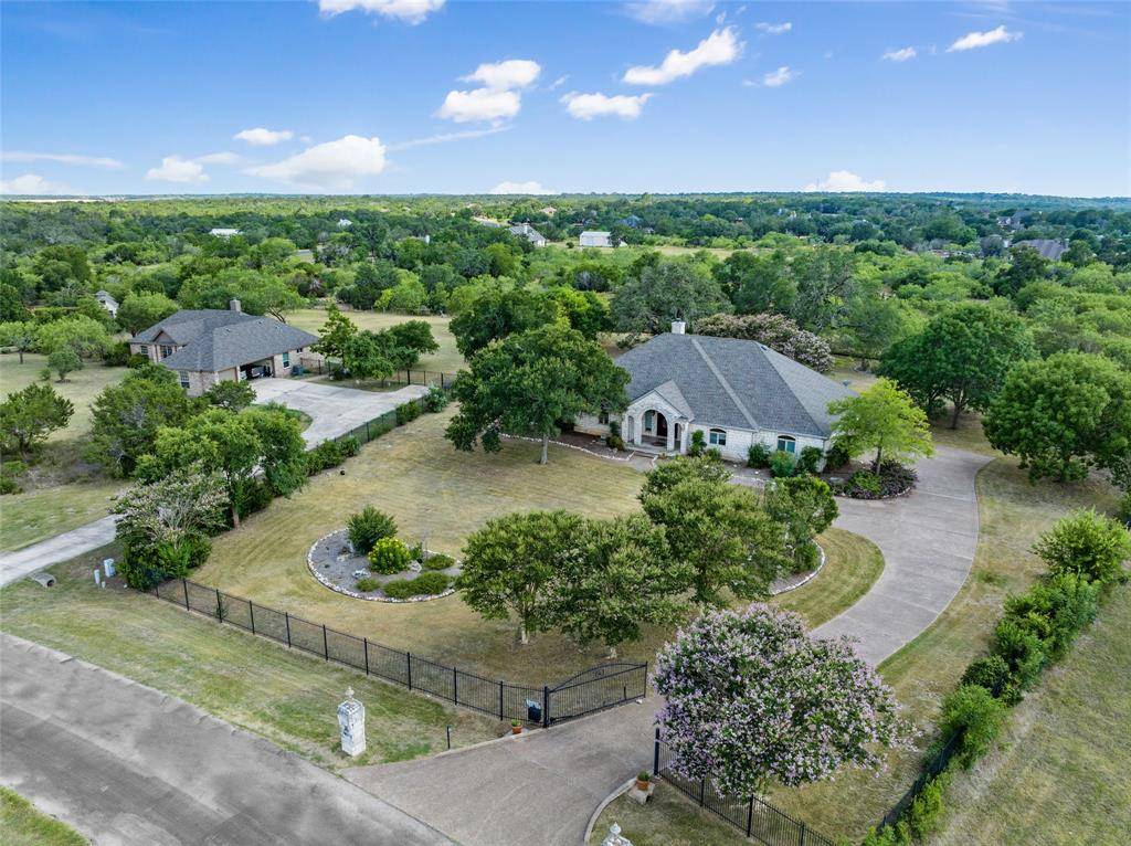 382 Richards DR, Buda, TX 78610