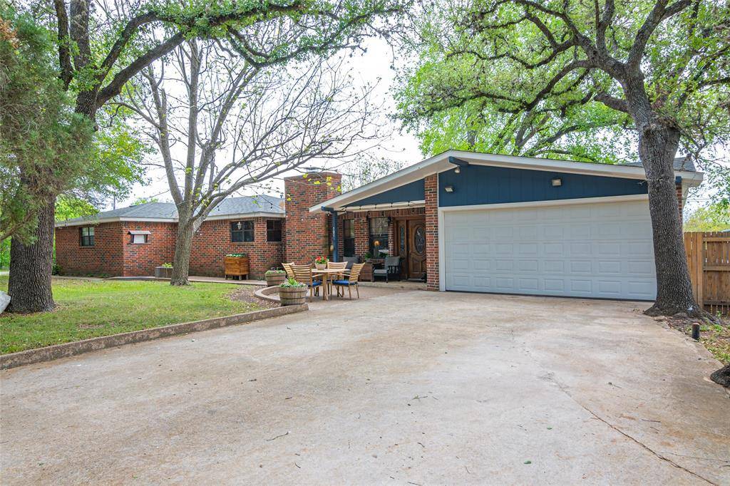 701 W 2nd ST, Kyle, TX 78640