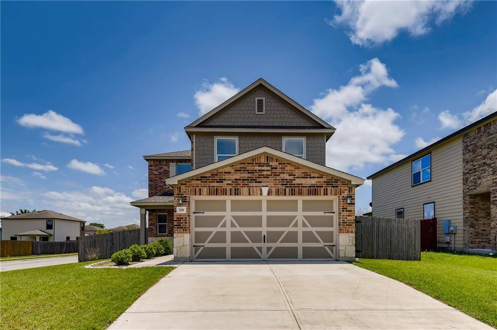 701 Estes PARK, Taylor, TX 76574