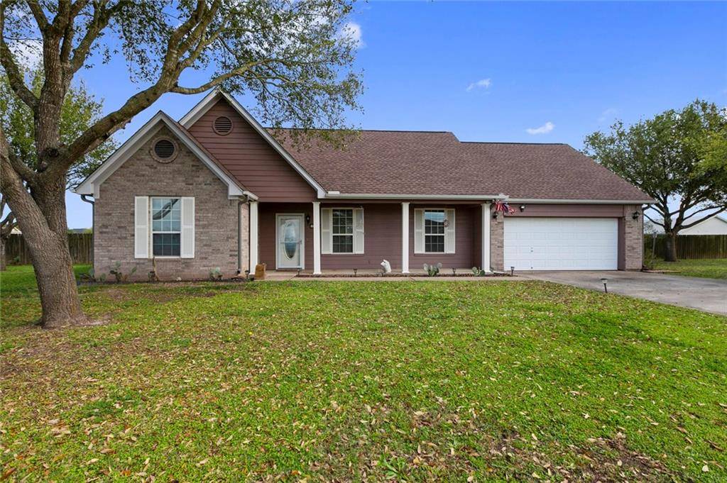 104 Kaylyn CT, Bastrop, TX 78602