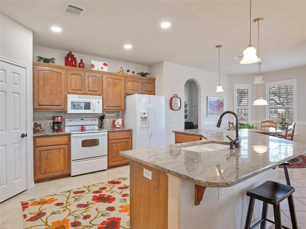 711 Enchanted Rock TRL, Georgetown, TX 78633