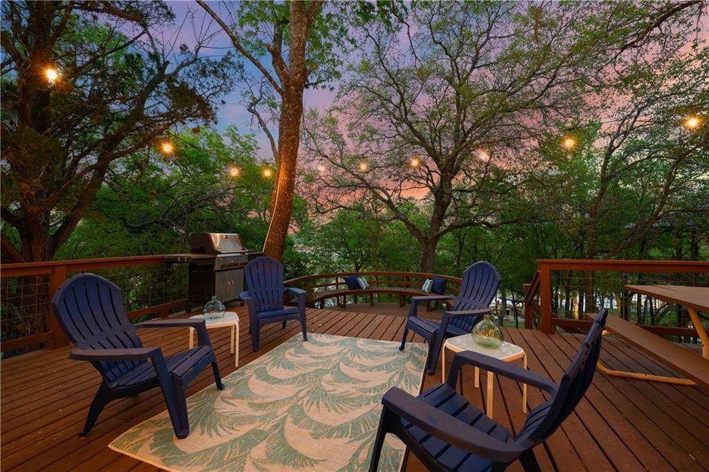 25404 Cove DR, Spicewood, TX 78669