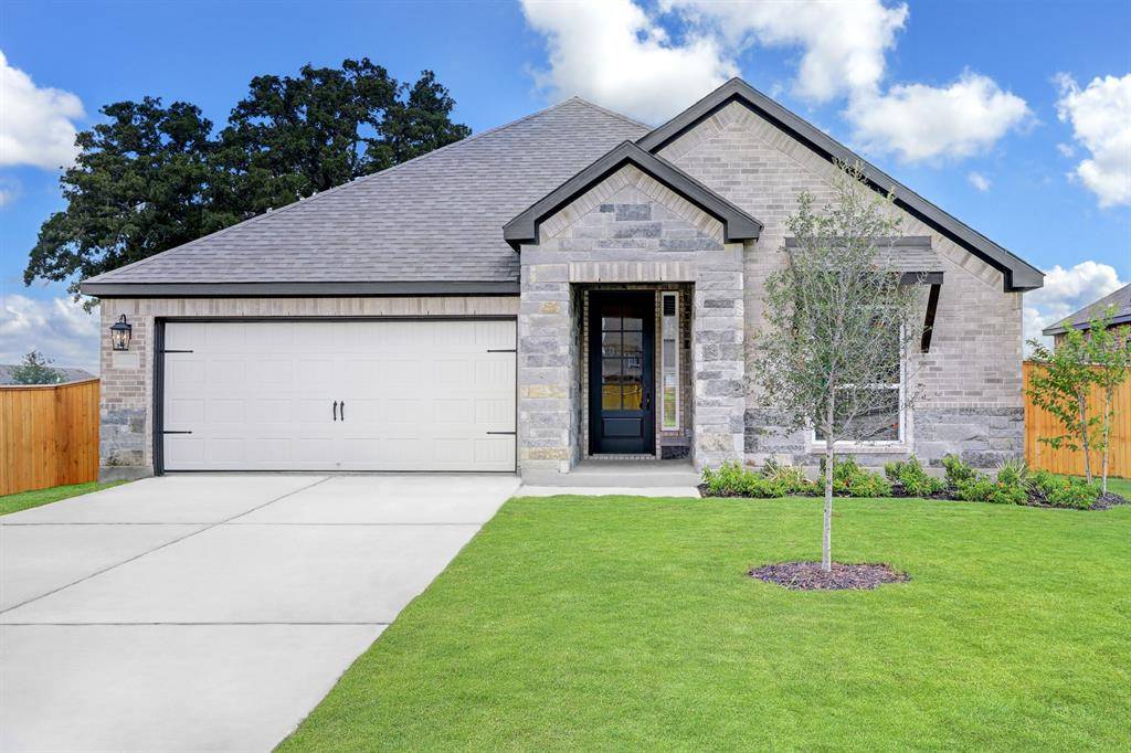 123 Hackberry LN, Bastrop, TX 78602