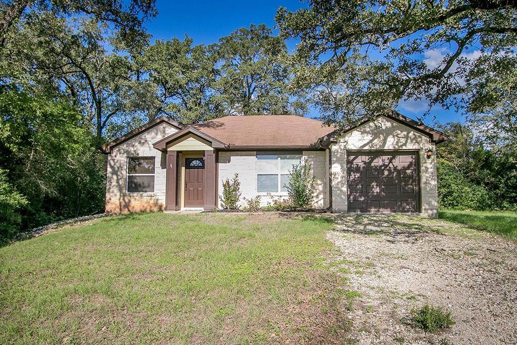 183 Private Road 7055, Milano, TX 76556