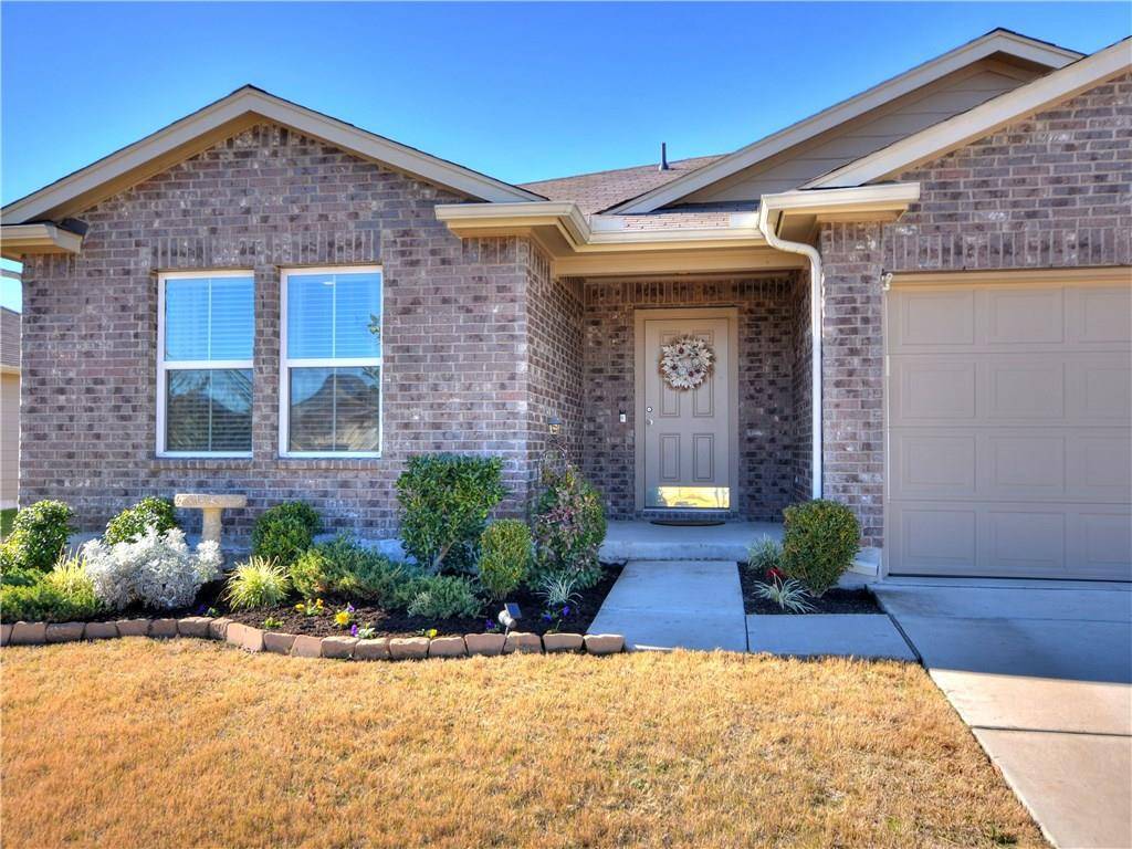 106 Stewart DR, Hutto, TX 78634