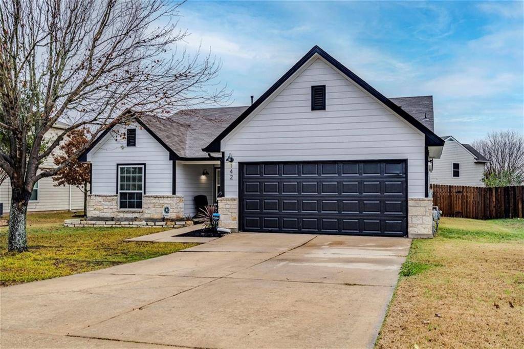 142 Camelia PKWY, Kyle, TX 78640