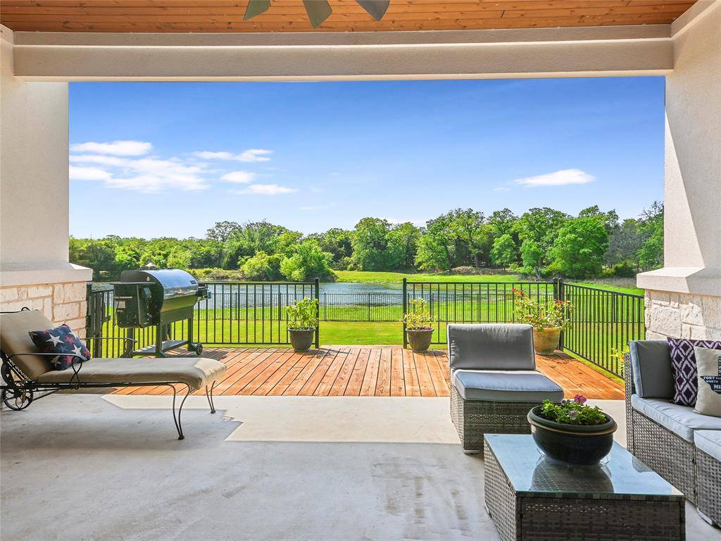126 Lightfoot TRL, Bastrop, TX 78602