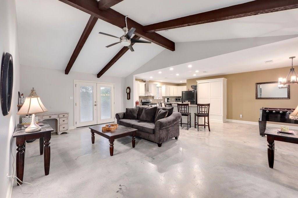 601 E Oak DR, Round Rock, TX 78664