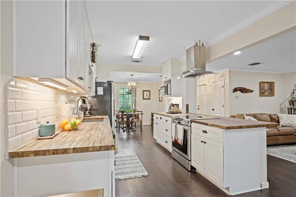 112 Lihue CT, Bastrop, TX 78602