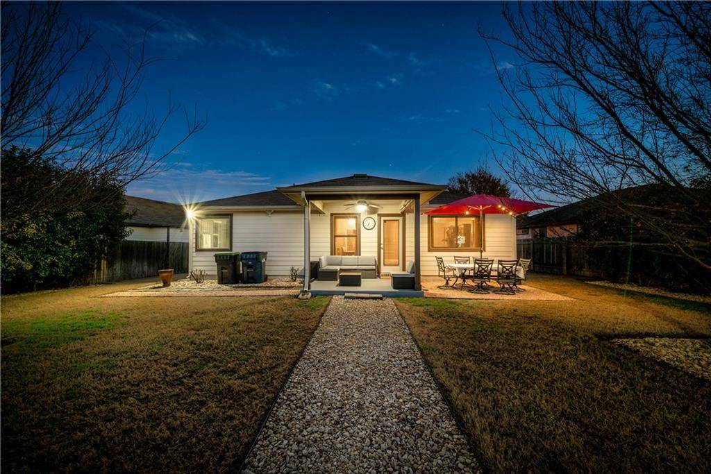110 Creston ST, Hutto, TX 78634