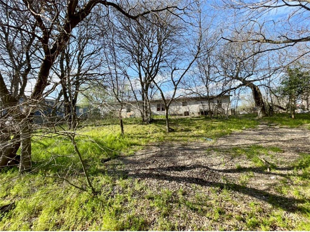 208 Swallow CT, Kyle, TX 78640
