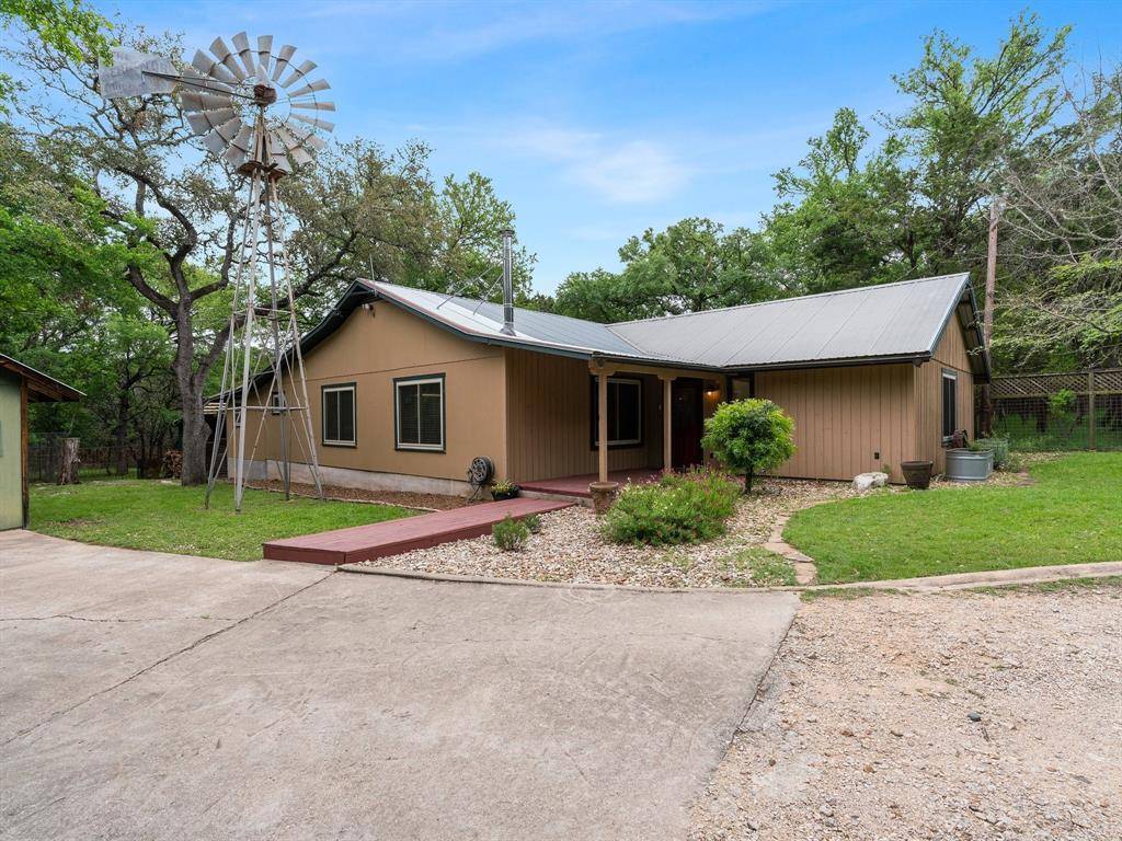 12413 Shady Acres DR, Buda, TX 78610