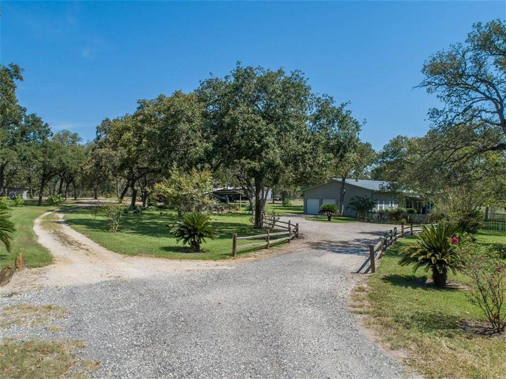 6068 Farm to Market 775, La Vernia, TX 78121