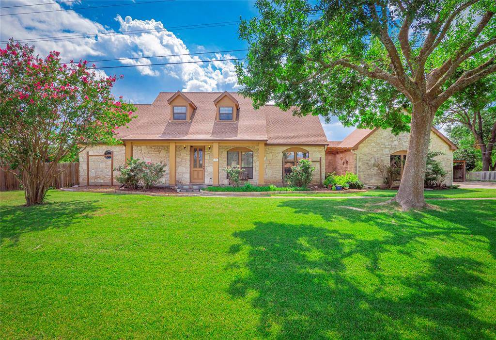 605 Canyon Wren DR, Buda, TX 78610