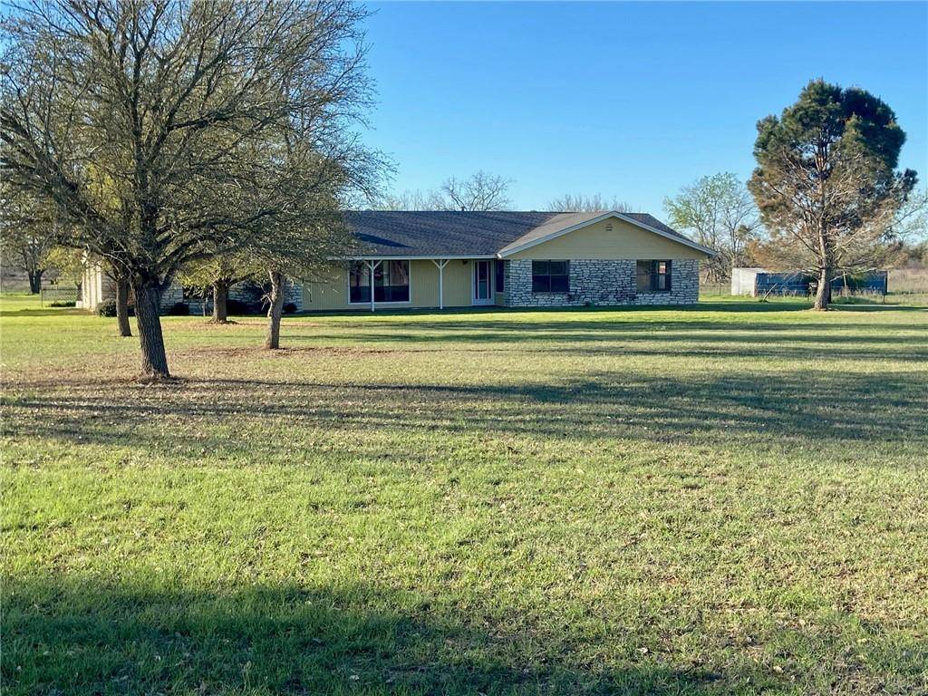 1015 Farm to Market 112 RD, Lexington, TX 78947