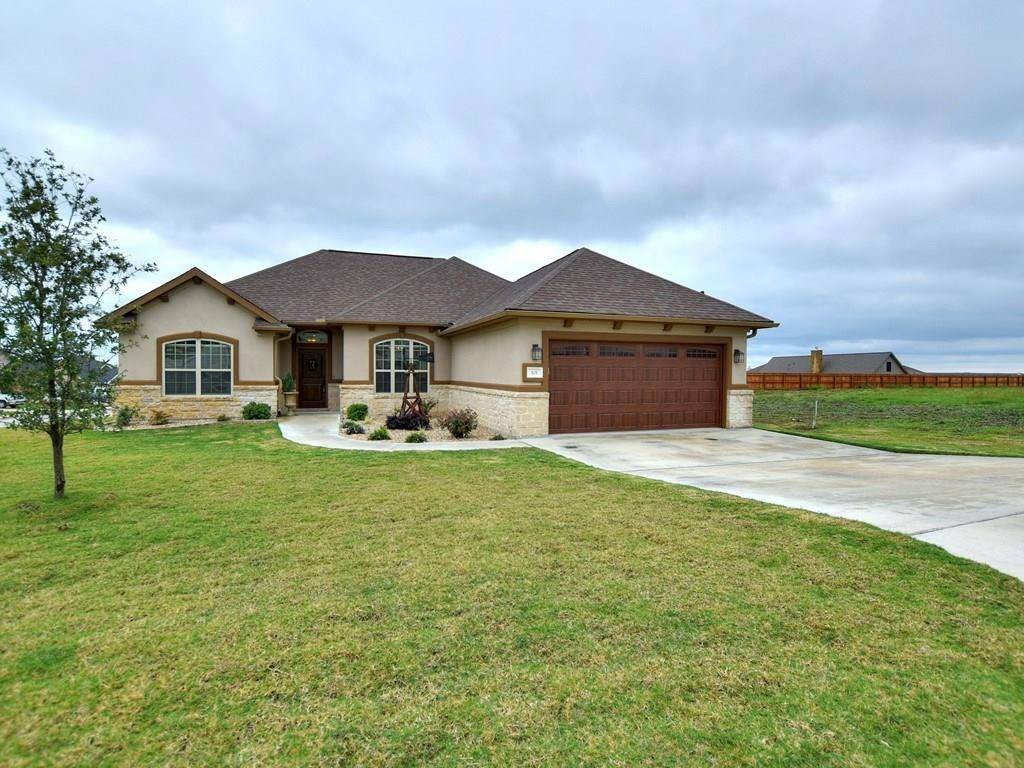 101 Greg LN, Jarrell, TX 76537