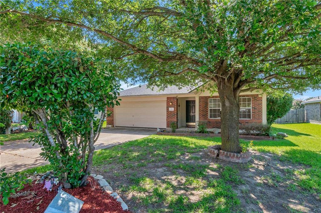 104 Lone Star BLVD, Hutto, TX 78634