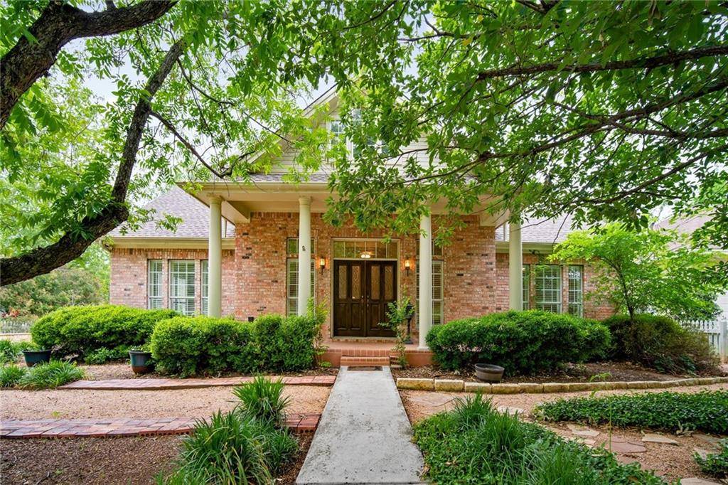 742 W San Antonio ST, San Marcos, TX 78666