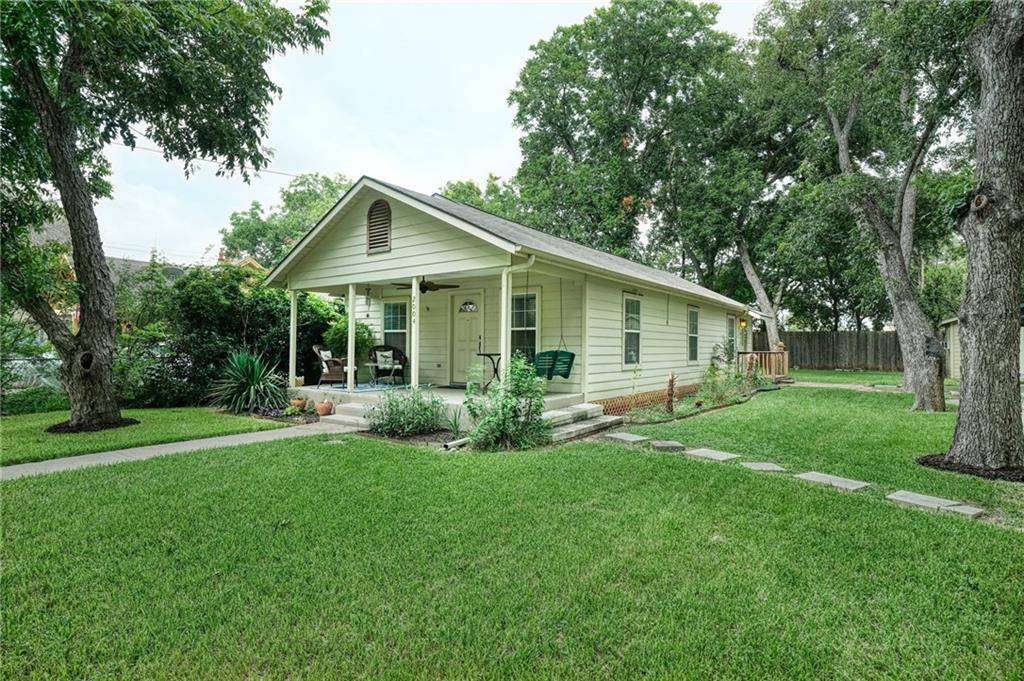 2004 S Main ST, Georgetown, TX 78626