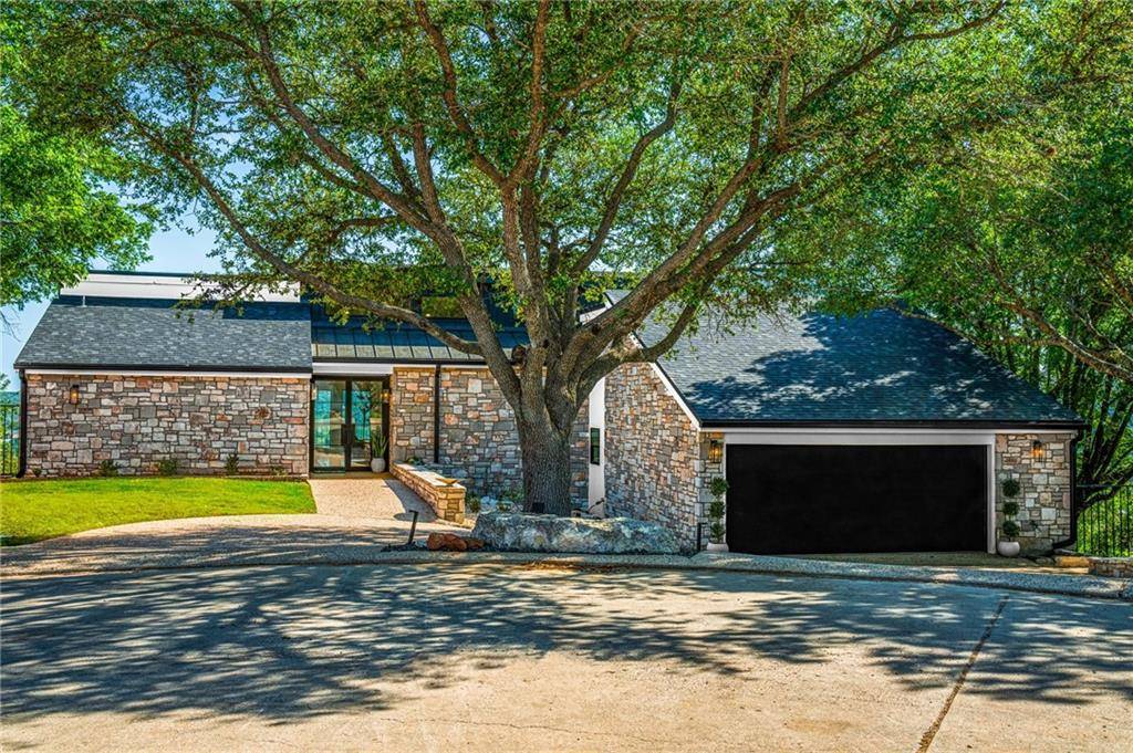 2105 Bluff Ridge DR, Kerrville, TX 78028