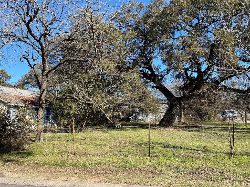 404 N Main ST, Buda, TX 78610