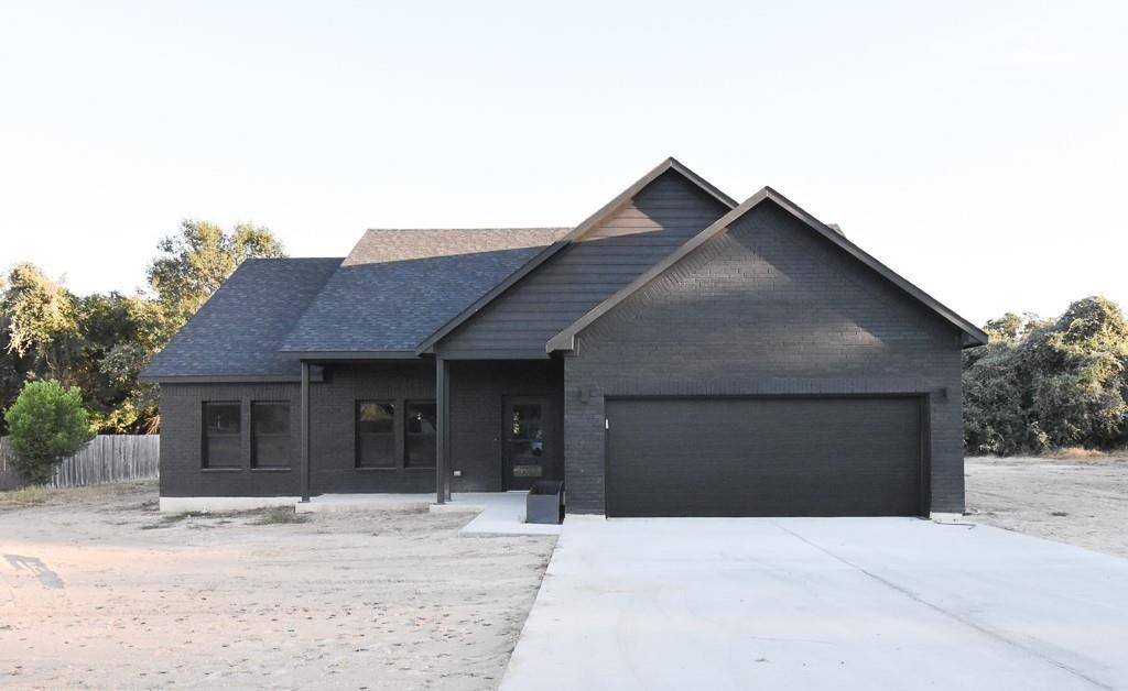 1203 Yokley RD, Rockdale, TX 76567