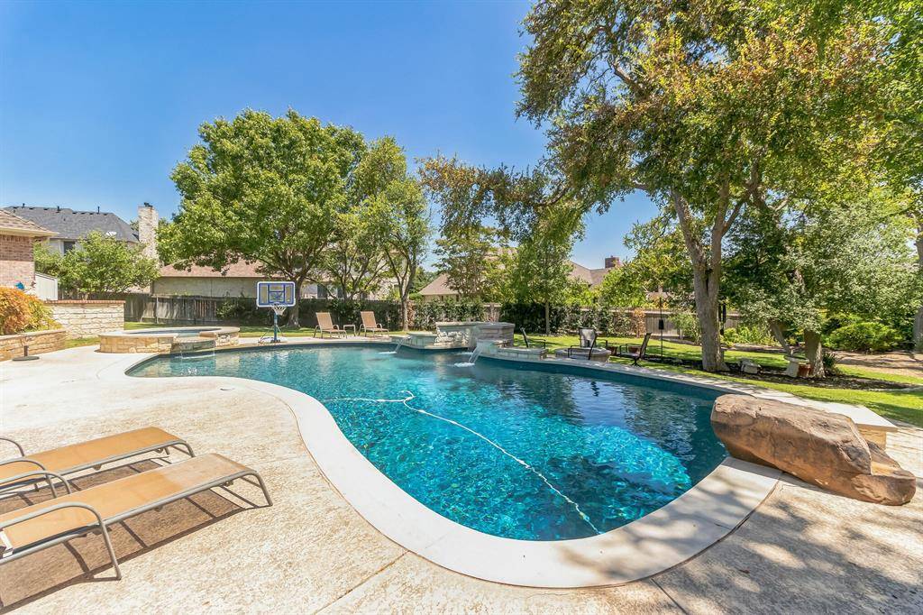 909 Golden Bear CV, Round Rock, TX 78664
