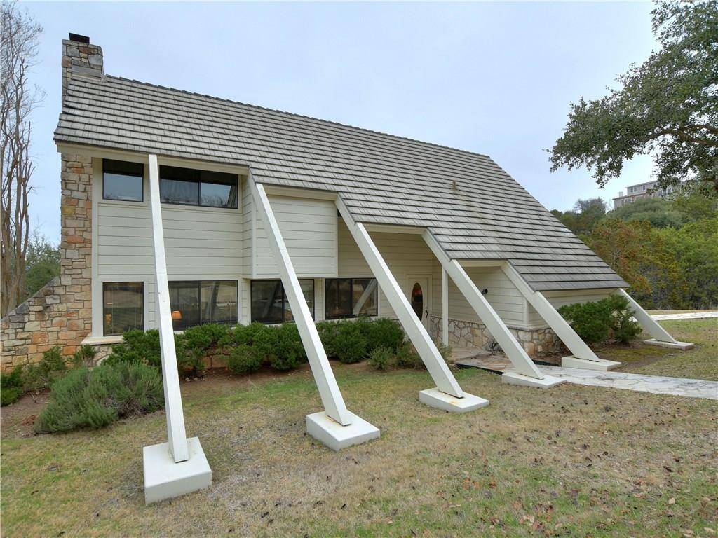 121 Derby DR, Spicewood, TX 78669