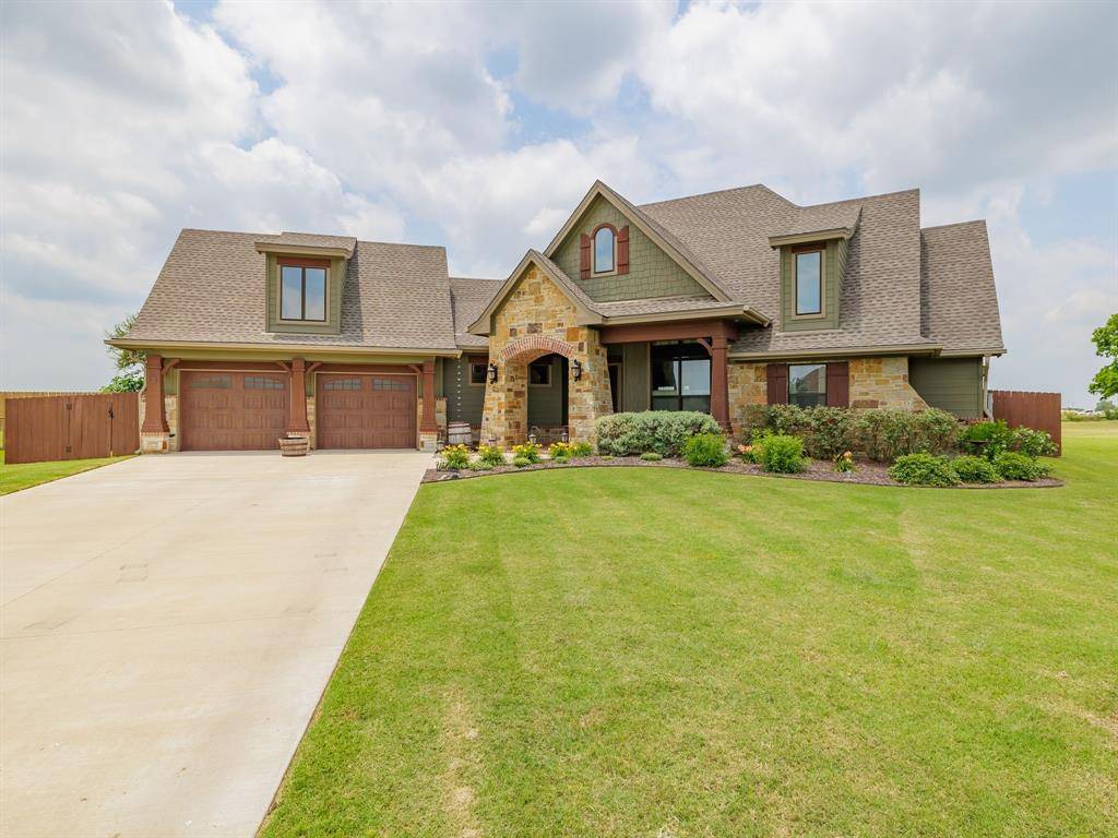 104 Davis CT, Thorndale, TX 76577