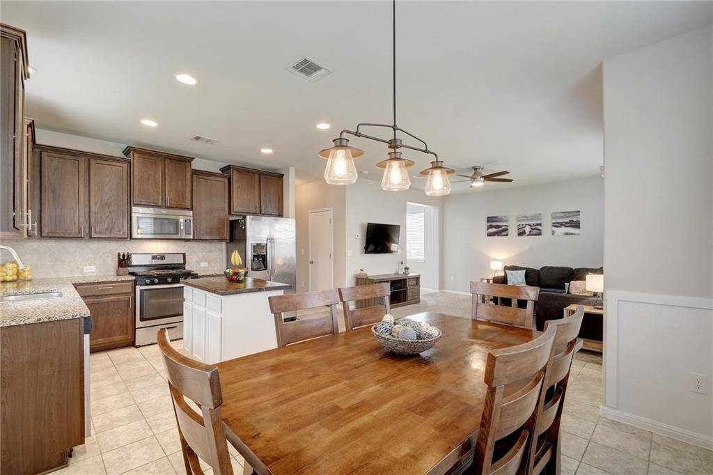 186 Sambar DR, Buda, TX 78610