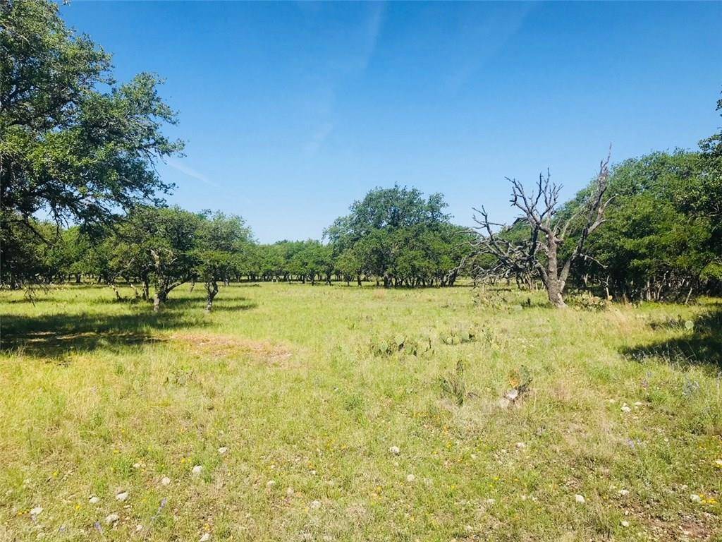 102 Wild Turkey RD, Kerrville, TX 78058