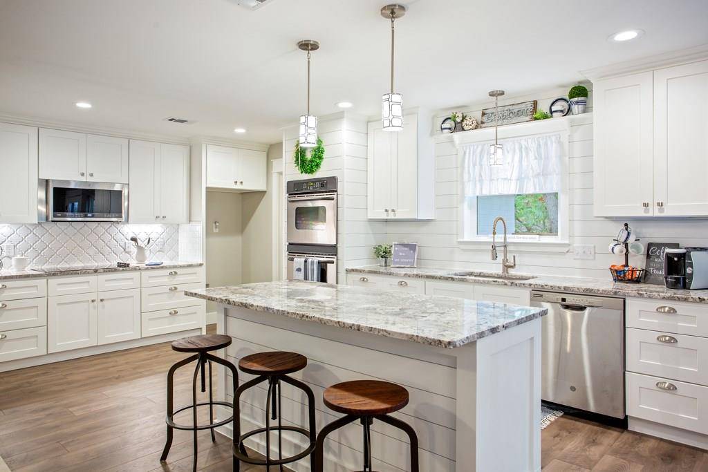 405 Deerfoot CIR, Round Rock, TX 78664