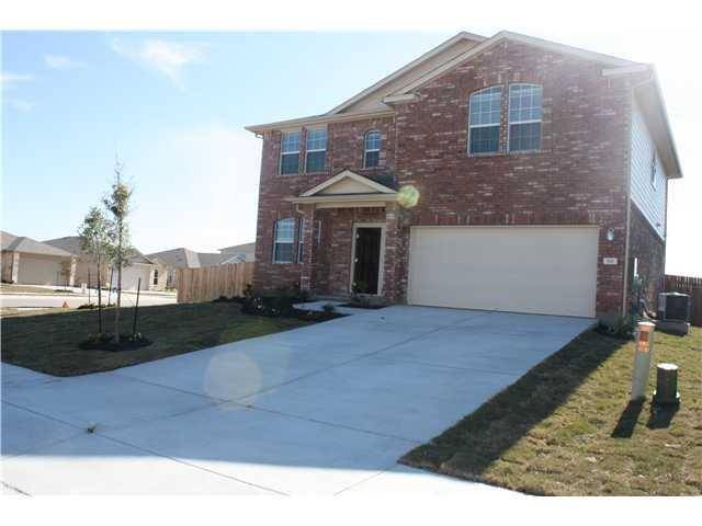 110 Lavaca, Hutto, TX 78634