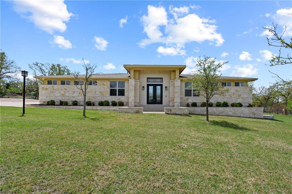 129 Powder Horn RD, Bastrop, TX 78602