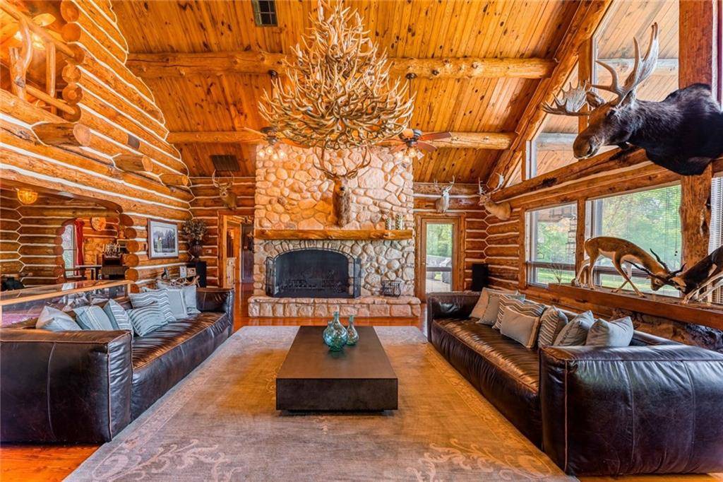 10012 North Creek RD, Out Of State, TX 78013